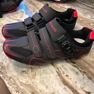Men’s cycling shoes